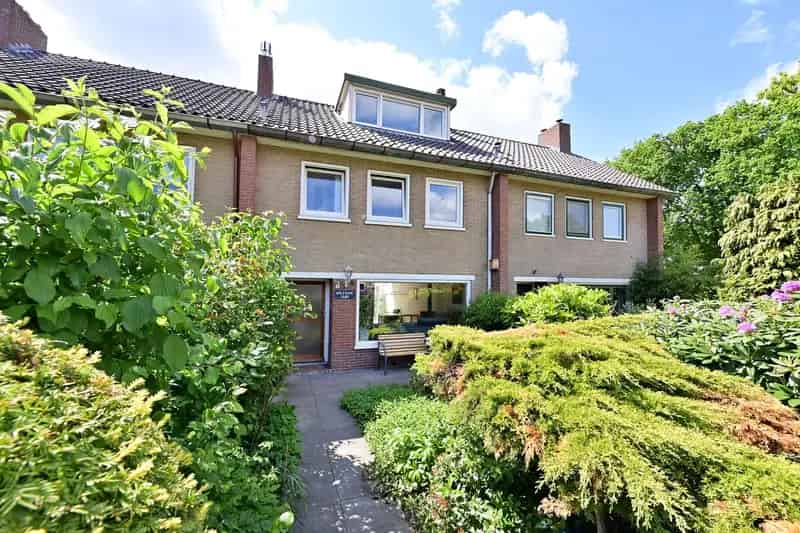 Huis te koop Bussum: Ruime gezinswoning 4 slaapkamers