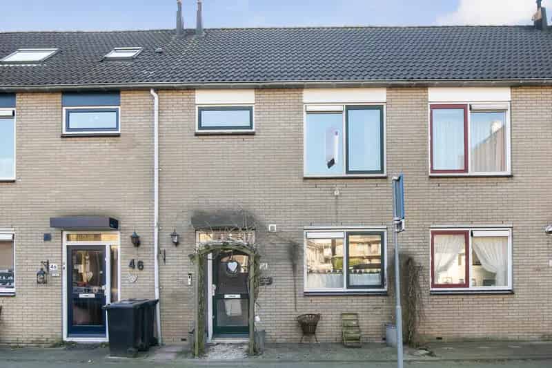 Huis te koop Merantistraat Rotterdam 4 slaapkamers tuin