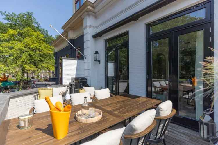 Luxe Appartement Laren Centrum - Balkon en Dakterras