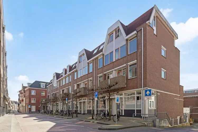 3-kamer Maisonnette Gorinchem Centrum: Dakterras en Parkeerplaats