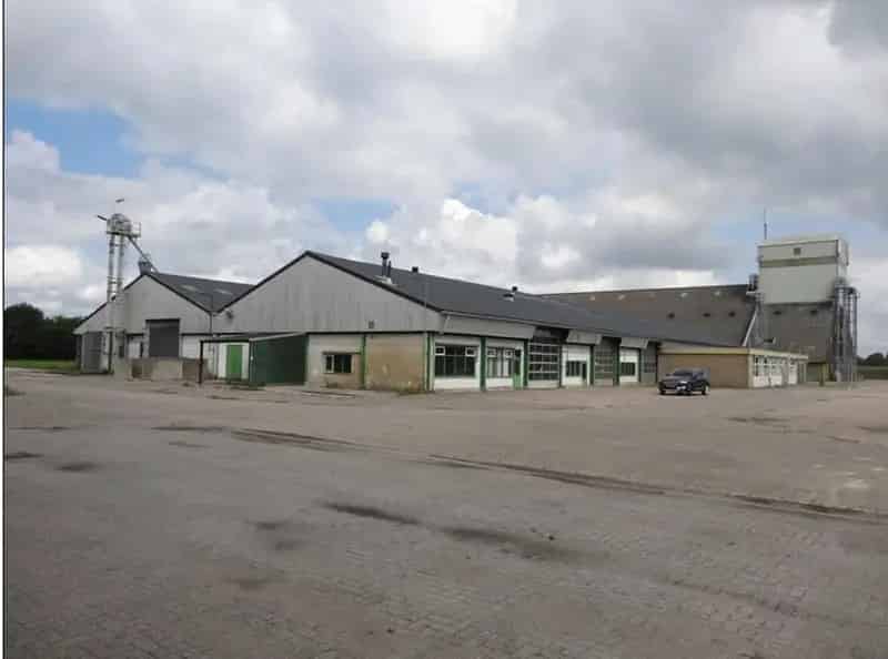 Bedrijfshal Lamswaarde te huur 5000m2