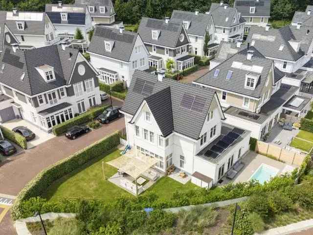 Luxe Villa Noordwijk Zwembad 5 slaapkamers 242m2