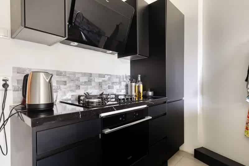 Appartement te koop Den Haag Kraayenstein 3 kamers gerenoveerd