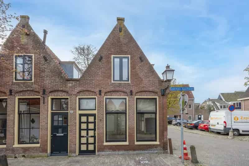 5 Kamer Hoekwoning Hoorn Haven  Gerenoveerd
