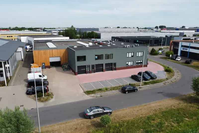 Bedrijfshal Alphen aan den Rijn | Zoek bedrijfshallen te huur: Röntgenweg 18-K 2408 AB Alphen aan den Rijn 