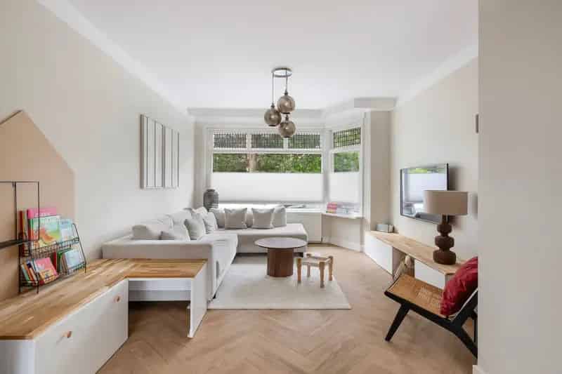 Gezinswoning Overschie 130m2 4 slaapkamers moderne keuken zonnige tuin