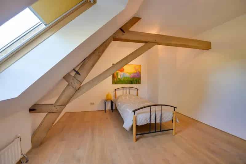 Langgevelboerderij te koop 362m2 1 hectare grond