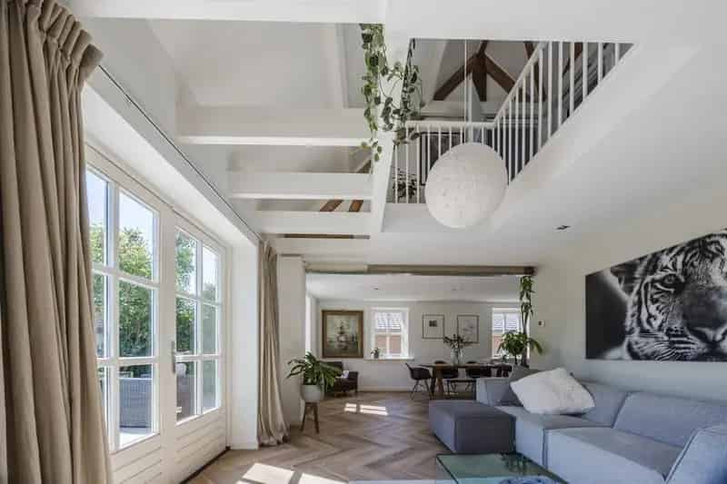 Woonboerderij Lithoijen 140m2 gerenoveerd zwembad