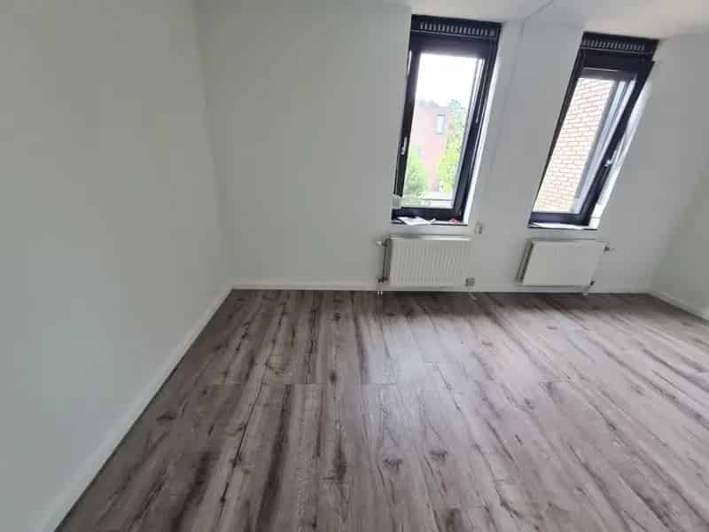 Semi-studio nabij Stadscentrum en Universiteit