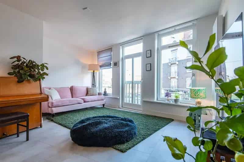 Amsterdam West: Ruime Familie Woning 3 slaapkamers, Tuin, Dakterras