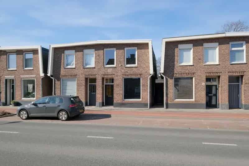 Gerenoveerde Tweekapper Hengelo - Instapklaar