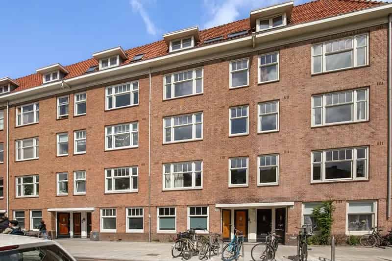 3 Kamer Appartement Amsterdam West gerenoveerd 2019