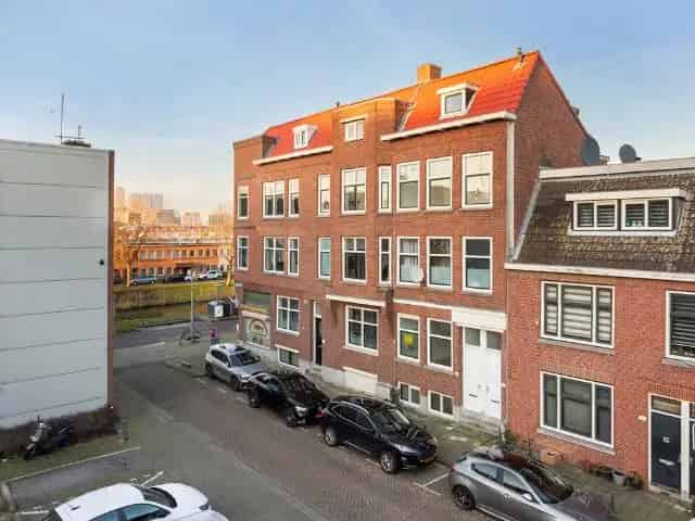 3-kamerwoning Bloemhof Rotterdam Zuid Gerenoveerd Balkon