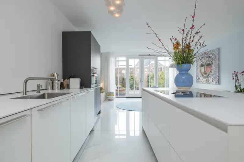 Moderne Tussenwoning Nieuw Rhijngeest 4 slaapkamers 2 badkamers