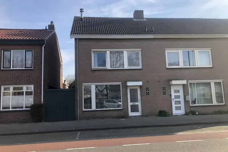 Belegging Eindhoven: 5 Kamer Hoekwoning Nabij Franz Leharplein