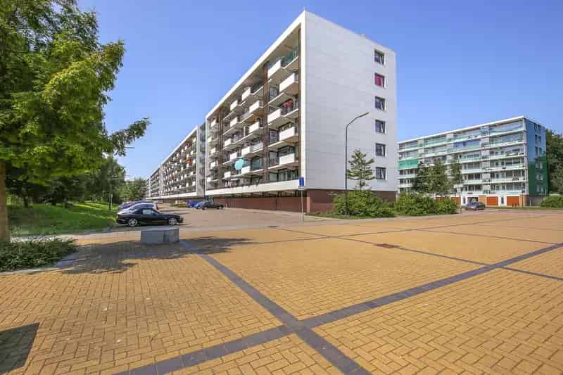 Woningruil: Balkon Parkzicht Nabij OV en Winkels
