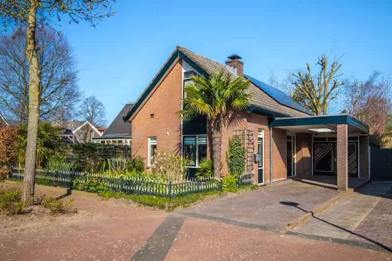Huis te koop Westervoort: Luxe vrijstaande woning met tuin