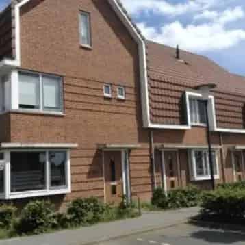 Eengezinswoning 138m2 Tuin 3 slaapkamers Zolder Wasmachineaansluiting
