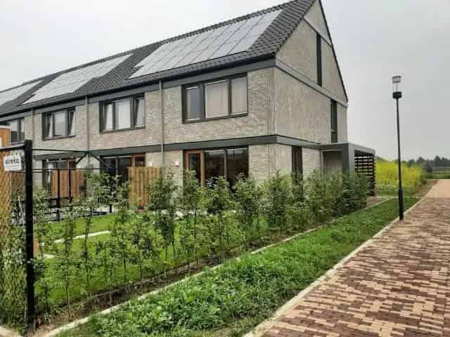 Tussenwoning Nijmegen 4 Kamers 1230m² 2020
