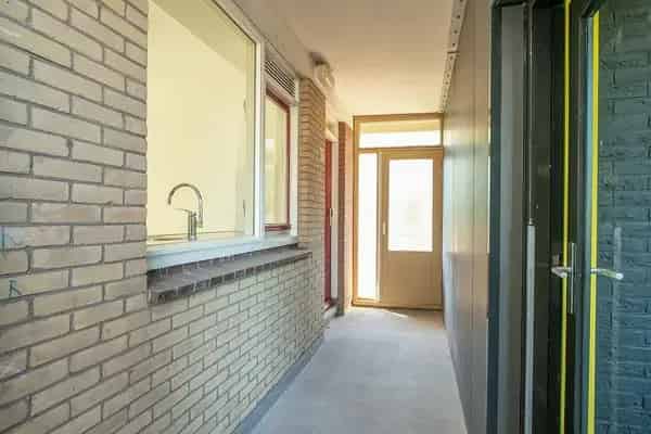Huren woning: Reageer via Funda of Pararius