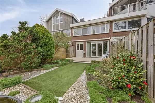 Gezinswoning Hilversumstraat Ruime Tuin Uitbreiding Mogelijk