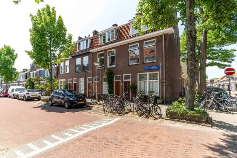3 Laagse Bovenwoning Hof van Delft 96m2 Nabij Centrum