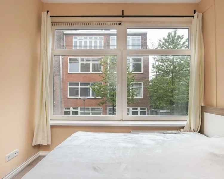 Kamer in Gerenoveerde Woning met Tuin