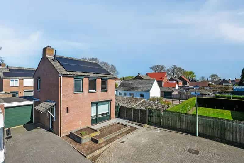 Vrijstaande woning 3 slaapkamers moderne badkamer tuin