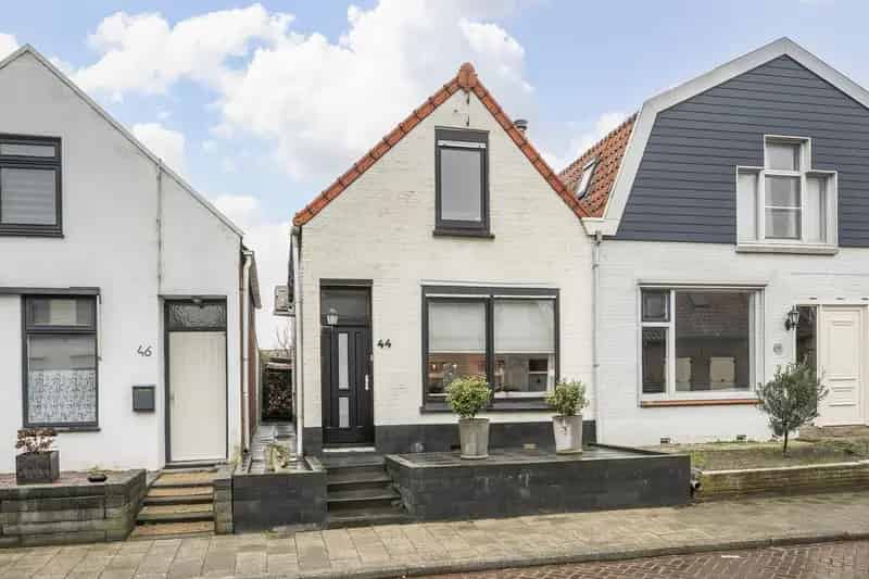 Charmante starterswoning Sint-Annaland 2 slaapkamers diepe tuin