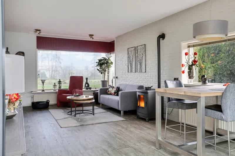Vrijstaande woning 4 slaapkamers Tuinkamer Serre Schuur 2170m2