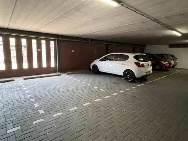 Parkeerplaats te koop Den Haag Zilvermeeuwlaan
