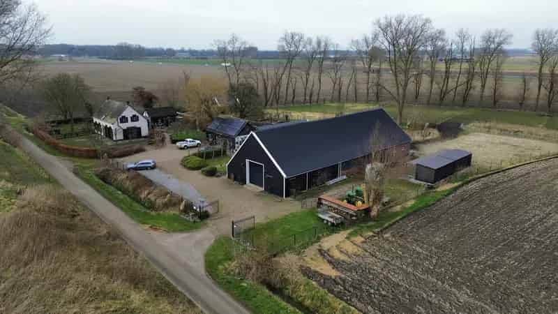 Woonboerderij met B&B en Paardenfaciliteiten te koop