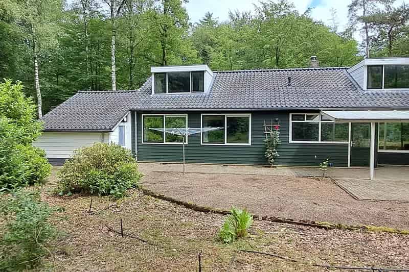 Bedrijfswoning Zorginstelling Hoenderloo 184m2