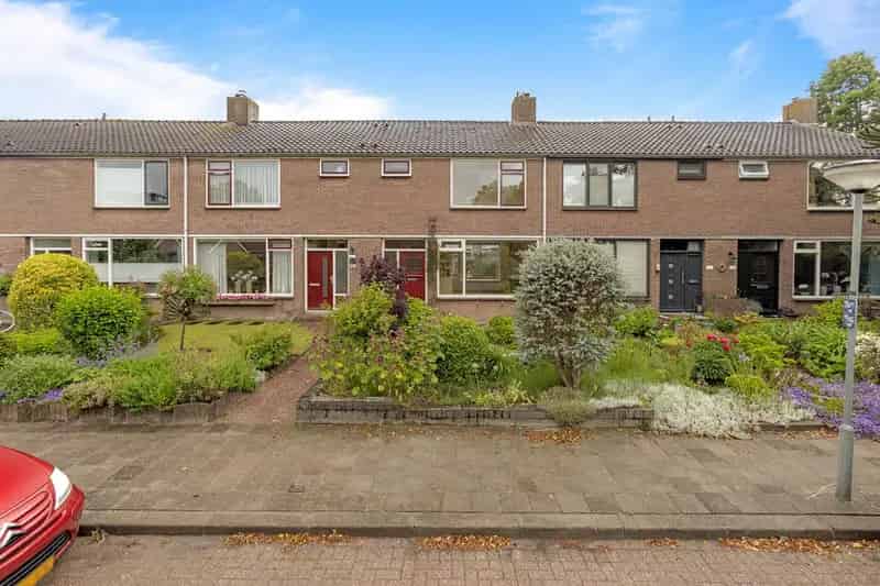 Ruime woning Dubbeldam 3 slaapkamers tuin zolder nabij Damplein