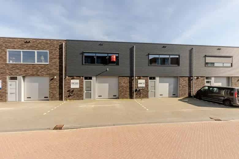 100 - 104 m2 bedrijfsruimte te huur in Nieuwerkerk aan den IJssel