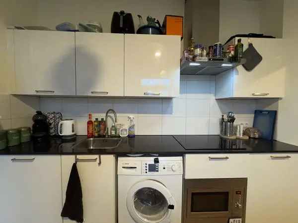 Appartement Te Huur in Groningen, Groningen