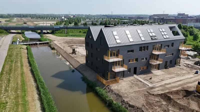 4 Kamerappartement Almere Poort 117m2 Balkon Eigen Parkeerplaats