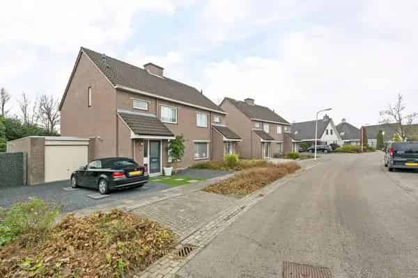 Tweekapper Drachten Ruime woning Garage 4 slaapkamers 2 badkamers