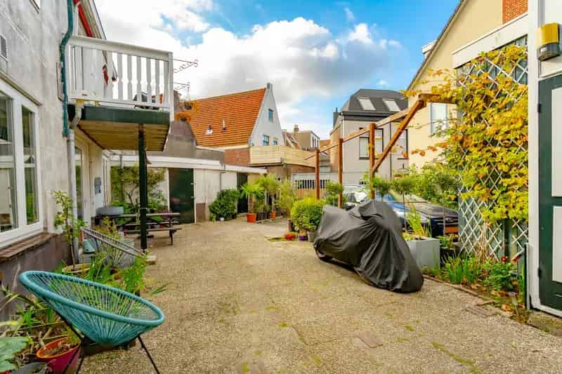 Belegging Haarlem: Rijksmonumentaal Herenhuis met Verhuurde Woningen