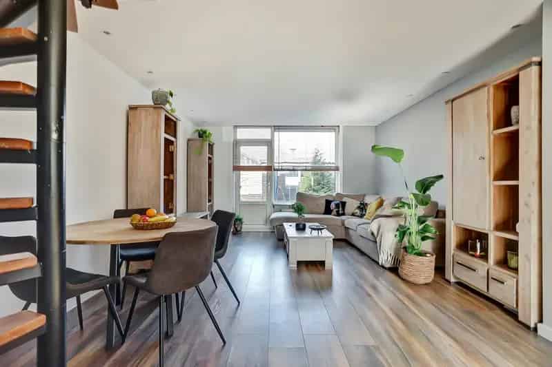Huis te koop Hoogvliet: starterswoning 3 slaapkamers tuin