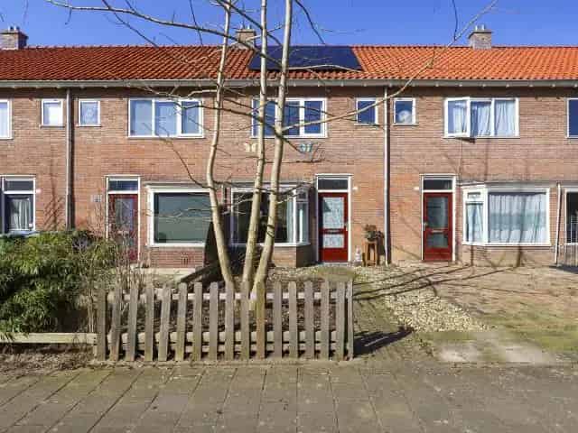 Tussenwoning Arnhem: Instapklaar & Volledig te moderniseren