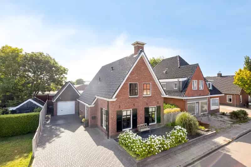 Vrijstaande woning Kollumerzwaag: Ruim, instapklaar & duurzaam