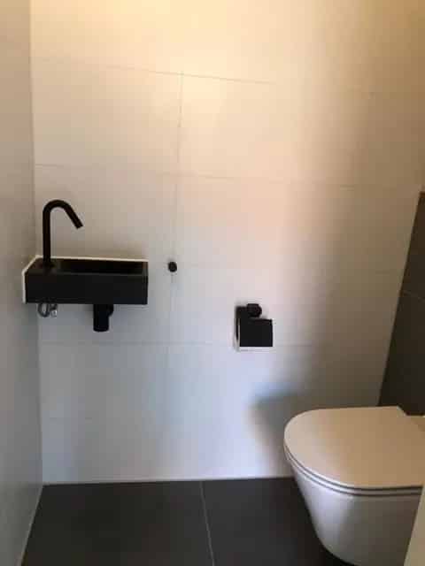 Tussenwoning Almere 4 kamers 120m2