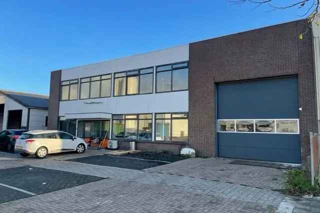 Bedrijfshal Spijkenisse | Zoek bedrijfshallen te koop: Hofweg 11 3208 LE Spijkenisse [funda in business]