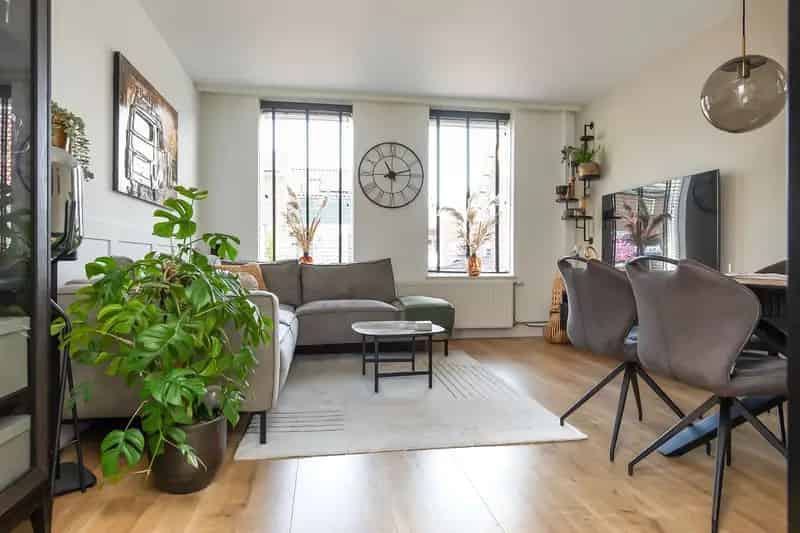 Twee Onder Een Kapwoning Nieuw Vennep