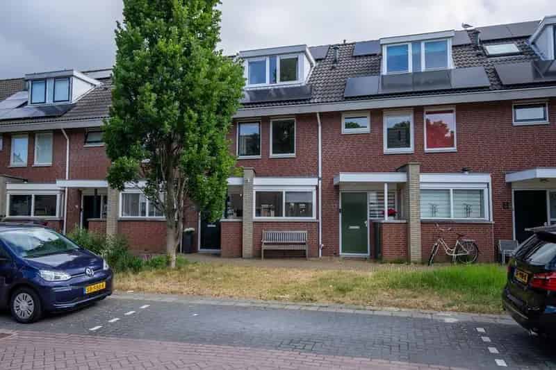 Instapklare A++ Familiewoning Nabij Centrum