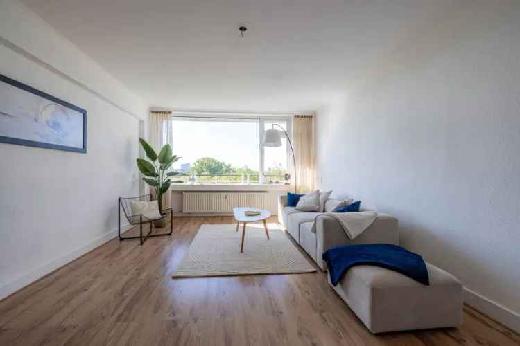 4 Kamer Appartement Ommoord 102m2 Balkon Berging Parkeerplaats