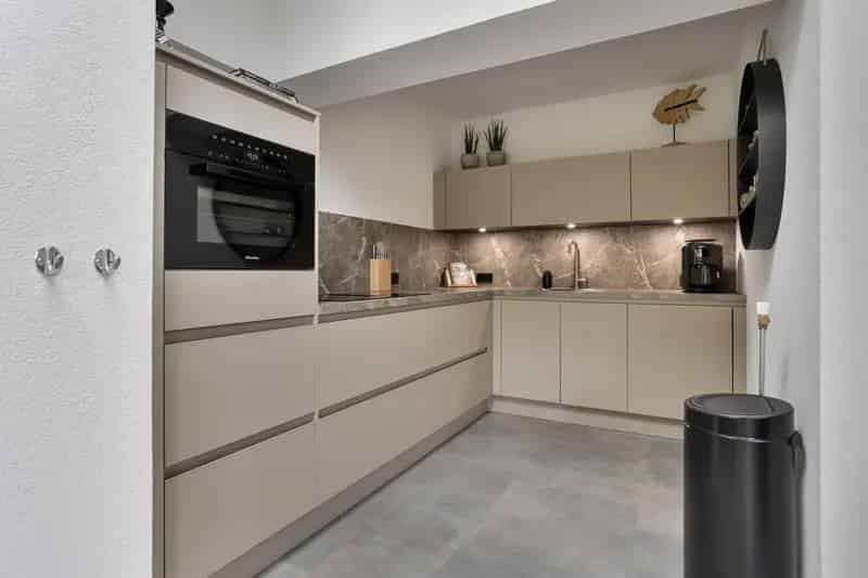 Ruime Eindwoning Oss 4 Slaapkamers Moderne Keuken Dubbele Garage