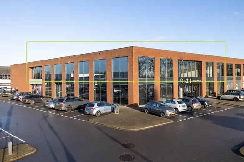 1240 m2 Winkelruimte te Huur Sassenheim A44 NS Station