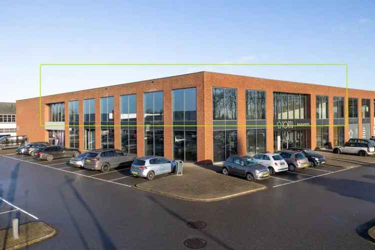 1240 m2 Winkelruimte te Huur Sassenheim A44 NS Station
